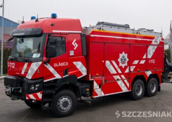 Ciężki samochód ratownictwa techniczno-chemicznego dla łotewskich strażaków