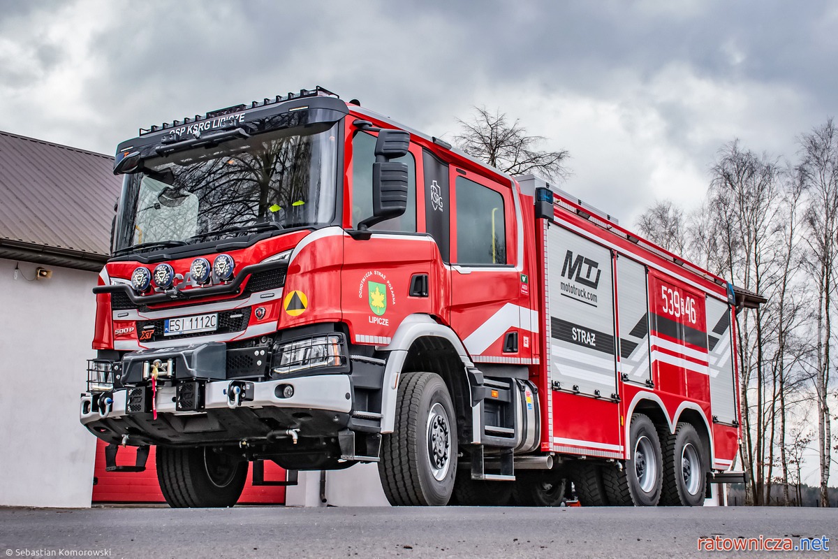 Scania zastąpiła Stara. Strażacy z OSP Lipicze mają nowy wóz