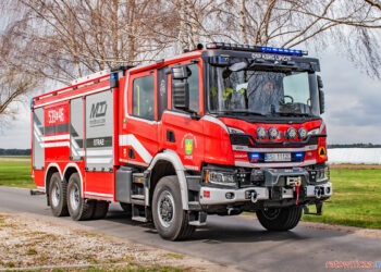 Scania zastąpiła Stara. Strażacy z OSP Lipicze mają nowy wóz