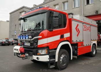 SA PSP w Poznaniu zamawia samochód ratownictwa technicznego