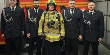 Ksiądz Marcin ukończył kurs i dołączył do OSP Urzędów