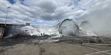 Pożar zakładu recyklingu w Chełmie. Zwołano sztab kryzysowy