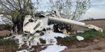 Awionetka rozbiła się po starcie z lądowiska w Zborowie