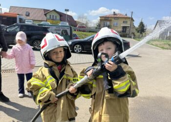 Pierwsze spotkanie Dziecięcej Drużyny Pożarniczej w Żarnowcu