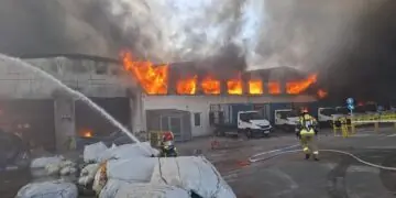 Pożar hali w Gdyni ugaszony. Akcja trwała ponad 50 godzin