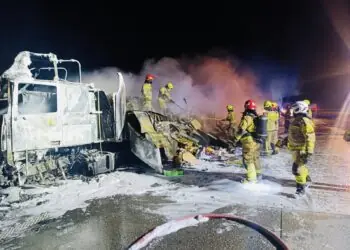 Zderzenie ciężarówek i pożar na S61