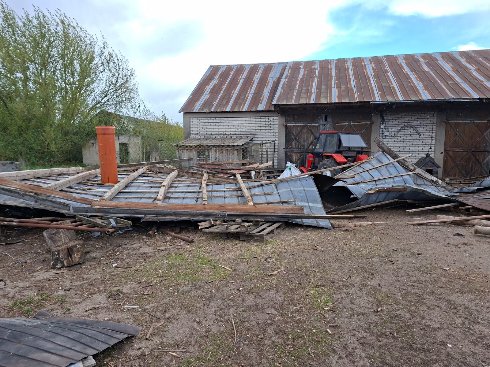 Silny wiatr nad Polską. Ponad dwa tysiące interwencji