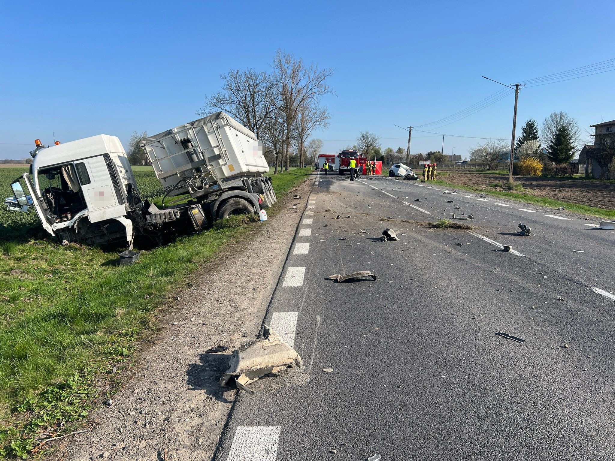Wypadek na ‘dziewiątce’. Nie żyje kobieta