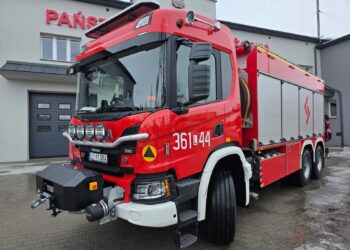 Ciężki technik dużym wzmocnieniem JRG w Chełmie