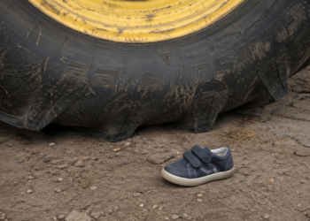 Tragedia w powiecie łosickim. Dziecko zginęło pod kołami ciągnika