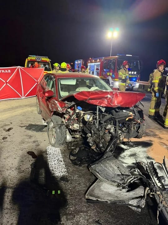 Wypadek w Chabielicach. Dwie osoby nie żyją