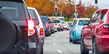 Zdarzenia drogowe na drogach lokalnych – najczęstsze przyczyny interwencji strażaków