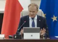 Fałszywe alarmy i interwencje służb. Są zatrzymani, premier zapowiada kolejne działania