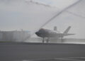 Wojskowi strażacy powitali pierwsze polskie F-35