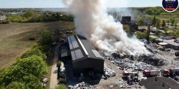 Pożar hałdy odpadów w Nowym Modlinie