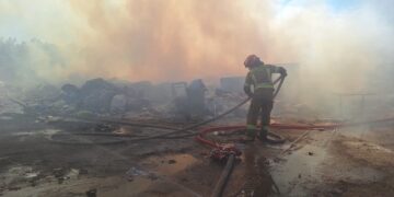 Pożar w PSZOKu w Radowie Małym. W działaniach ponad 20 zastępów
