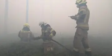 Ogromny pożar lasów na Mazowszu. Ogień objął ponad 100 hektarów, w akcji setki strażaków i wsparcie z całego kraju
