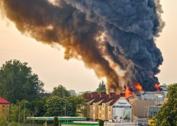 Pożar hali przy Targowej w Gorzowie Wielkopolskim