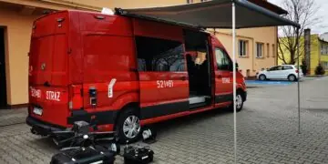 Komenda Główna PSP zamawia samochody SLUAV dla grup dronowych