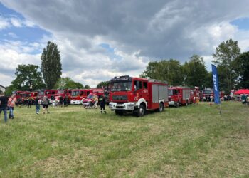 Strażackie święto w Ciechocinku. Setki strażaków i wyjątkowa atmosfera podczas jubileuszu 140-lecia OSP