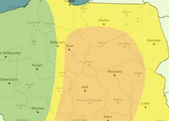 SOB: Piątek z dynamiczną aurą i silnymi burzami