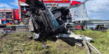 Wypadek na A4 w kierunku Katowic. Dwie osoby poszkodowane