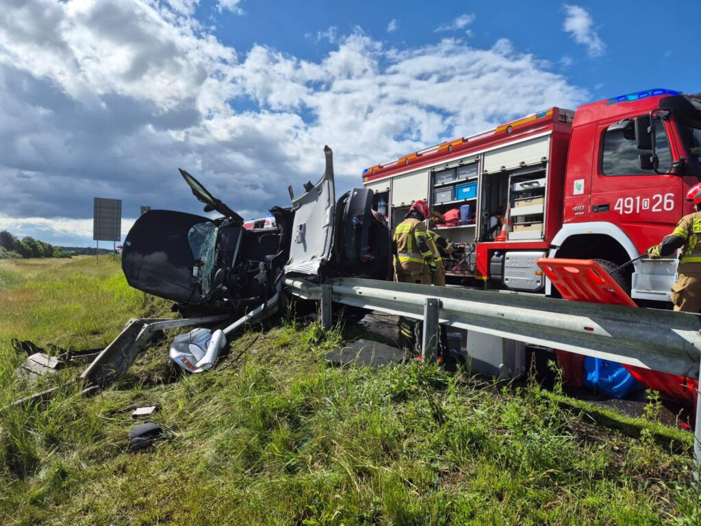 Wypadek na A4 w kierunku Katowic. Dwie osoby poszkodowane
