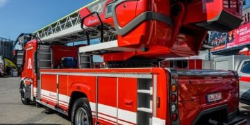 Strażak jechał do pożaru szkoły. Stracił prawo jazdy za przekroczenie prędkości
