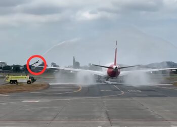 Salut wodny zakończony uszkodzeniem nowego Airbusa