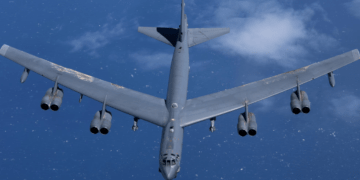 USA. W bazie Edwards rozbił się B-52
