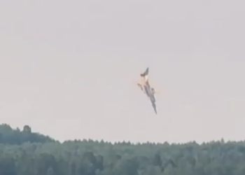 Rozbił się rosyjski bombowiec Tu-22M3 [FILM]
